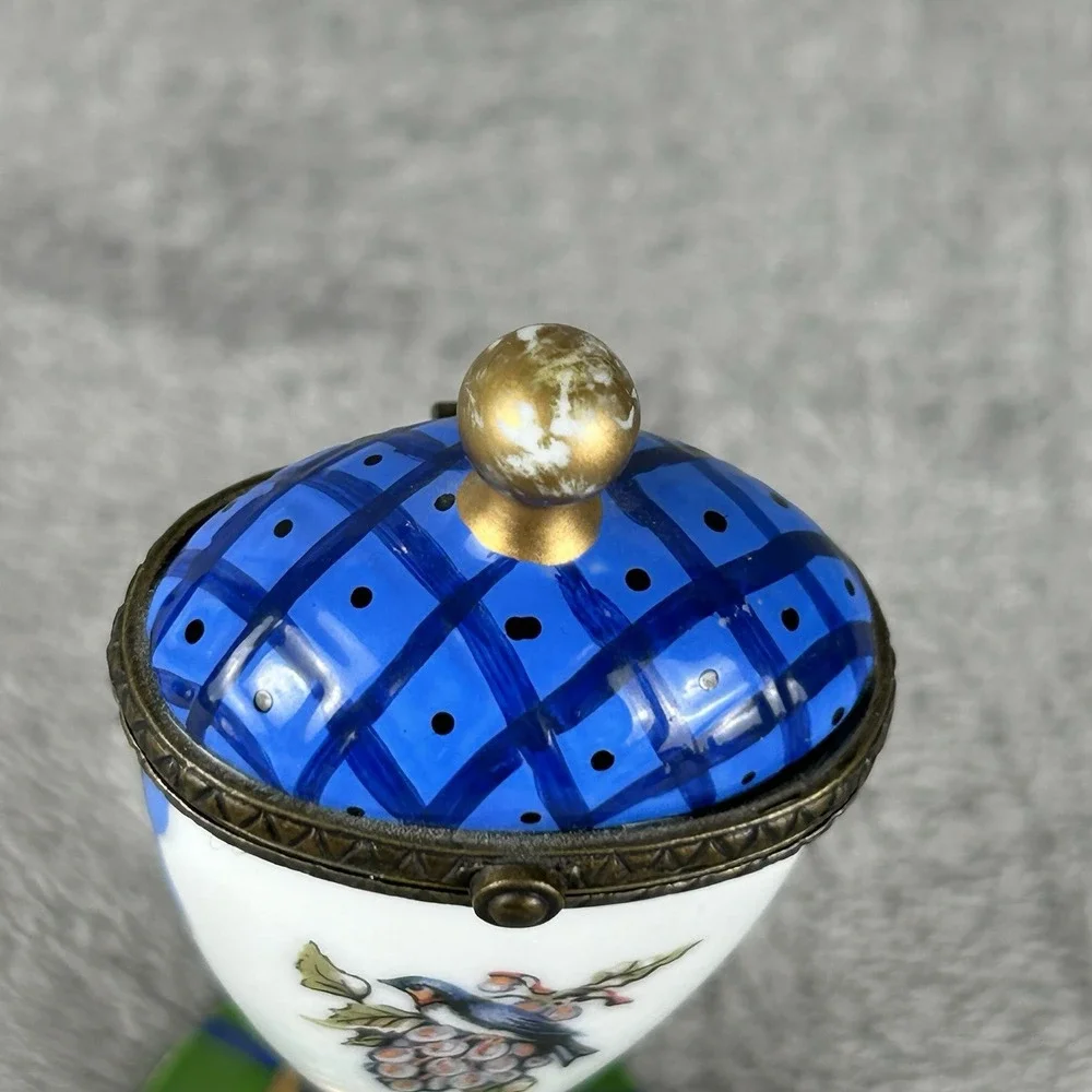 Tracy Porter The Home Collection trinket box shaped like vase, w/bird on grapes